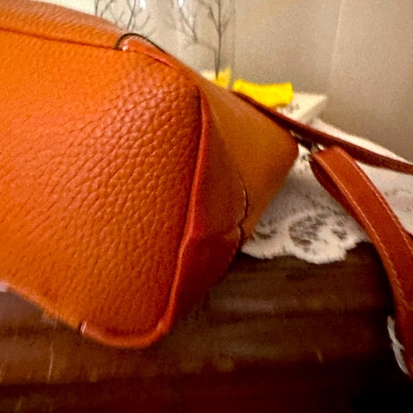 Beautiful camel color crossbody bag - Picture 6 of 10